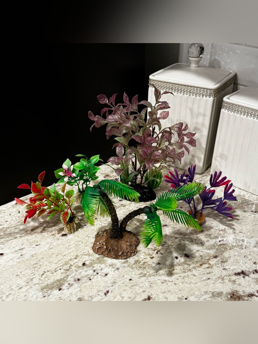 Vibrant Green Artificial Palm Aquarium Ornaments